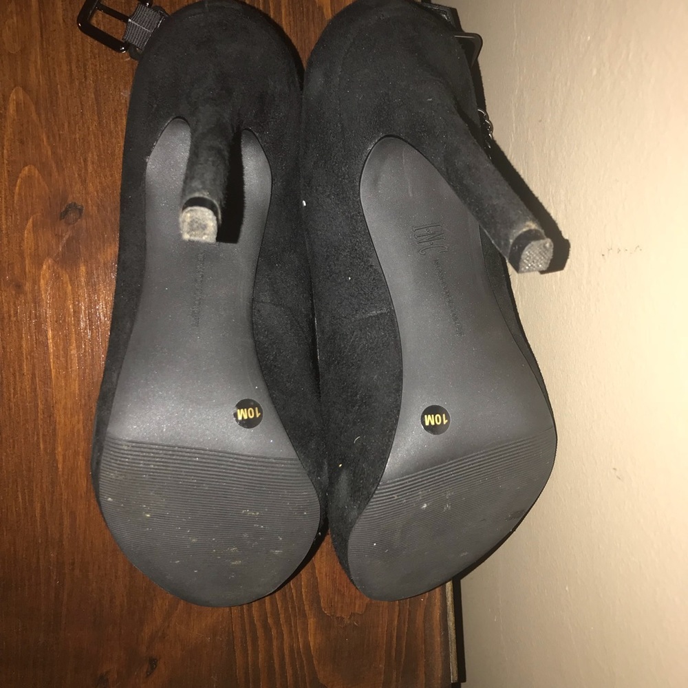 Shoes - Picture 3 of 3